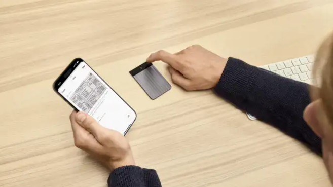 AI録音神ツールが進化！PlaudがProバージョンをリリース 30時間連続使用可能+スマートスクリーンで従来のノート体験を変える