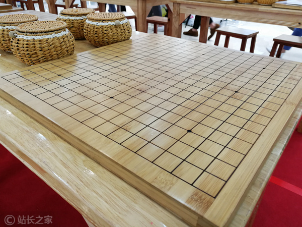 圍棋。棋盤 (1)